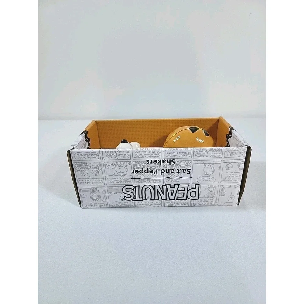 Peanuts New Zrike 2025 Snoopy & Woodstock Halloween Salt & Pepper Shaker Set
